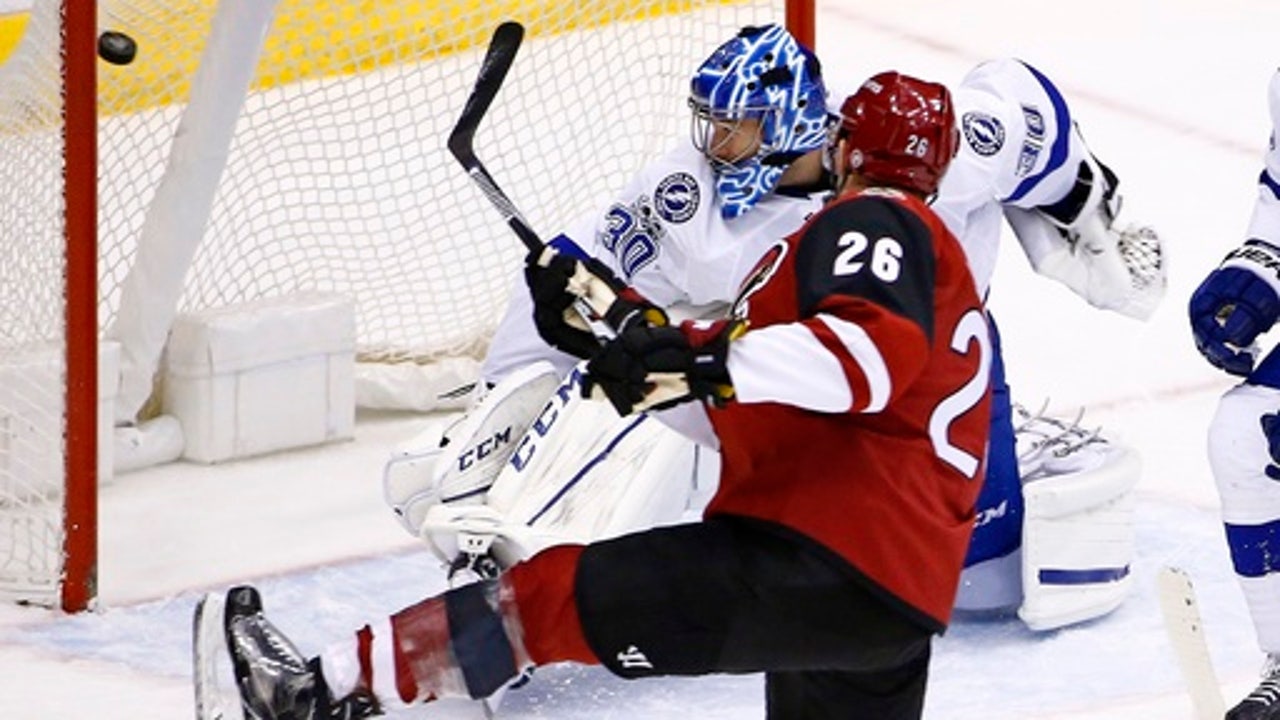 Fischer scores in 1st game, Coyotes top Lightning 5-3 (Jan 21, 2017)